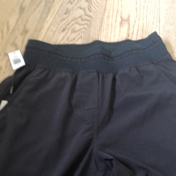 Babaton Black Capri pants!🌸 - Picture 3 of 7